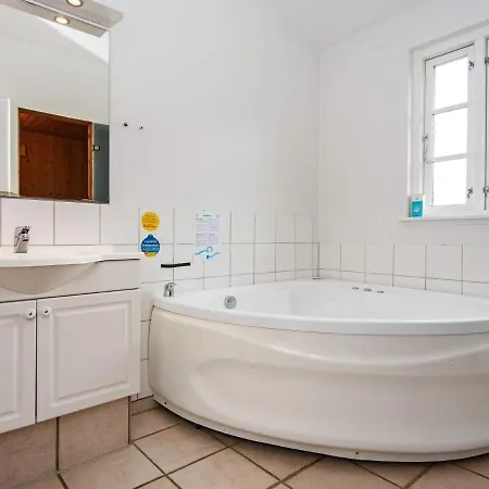 Three-bedroom In Aabenraa 6 * Lojt Kirkeby